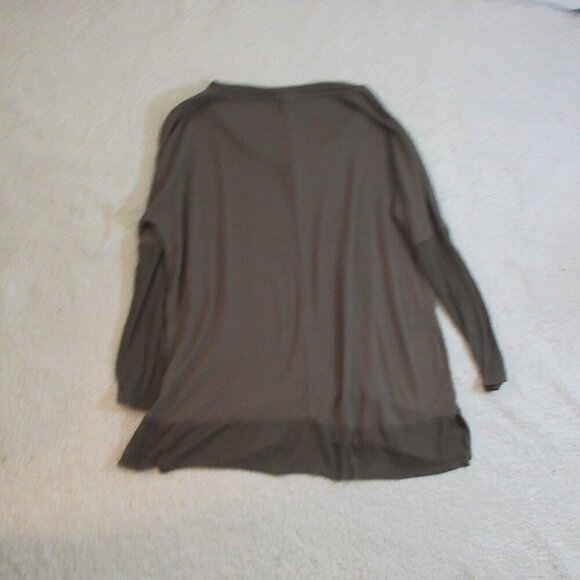 Pink Rose Women's Gray Sweater Size Medium - Picture 6 of 6